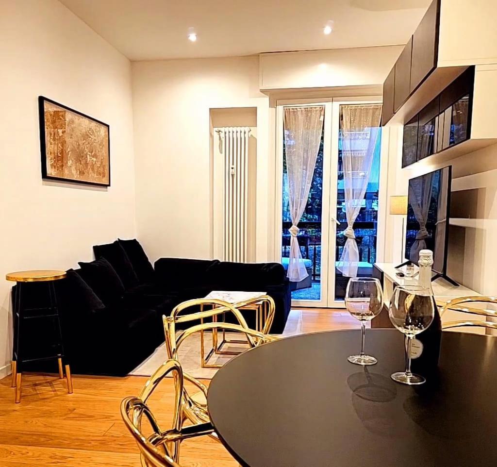 Cozy Apartment Between Sempione, City Life And Mico ! ميلان المظهر الخارجي الصورة